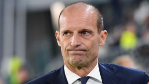 Massimiliano Allegri perplesso durante la partita